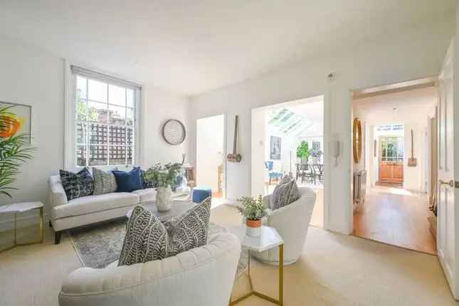 3 Bedroom House for Sale in Nightingale Triangle London SW12