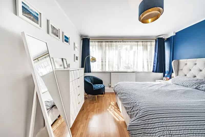 Flat For Sale , London, England