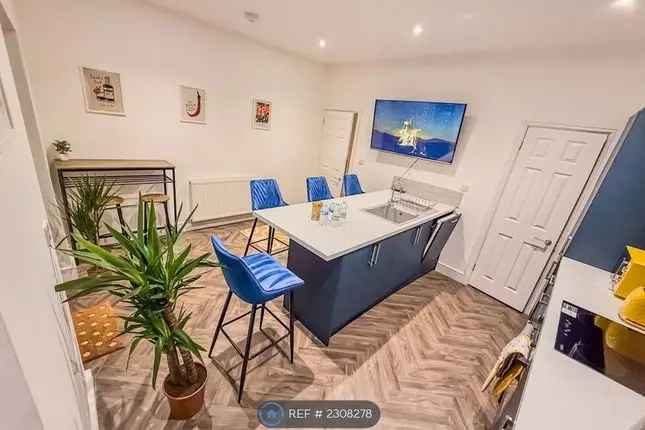 End terrace house to rent in Armoury Square, Bristol BS5