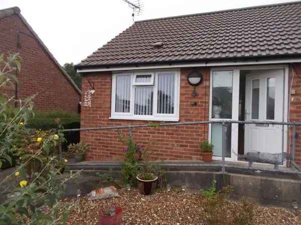 Village House with Wet Room and Parking