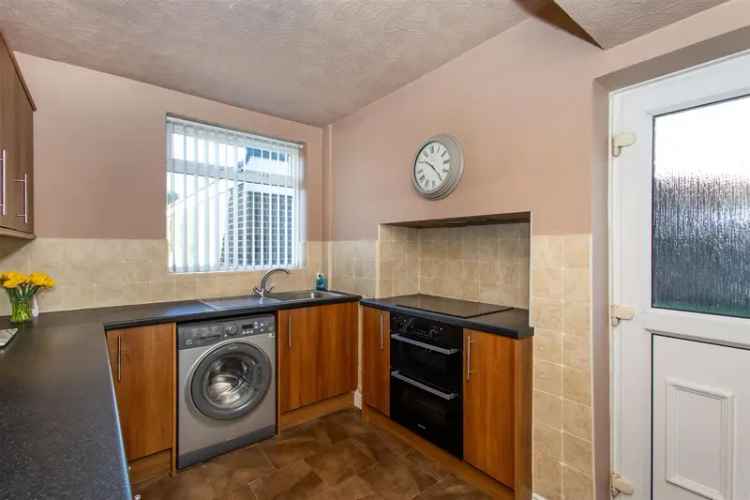 3 Bedroom Semi Detached House to Rent No Chain