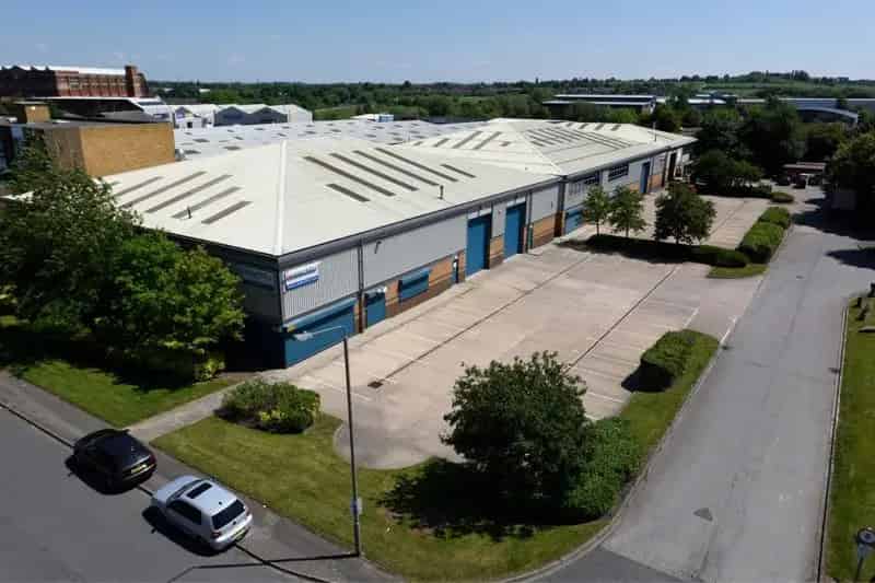 Modern Detached Warehouse with High Eaves and Ample Parking