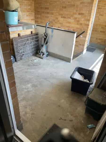 2 Bed Flat Near Schools Parks Transport Newly Renovated