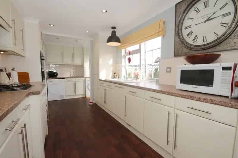 Two Bedroom Detached Park Home in Brickhill Park