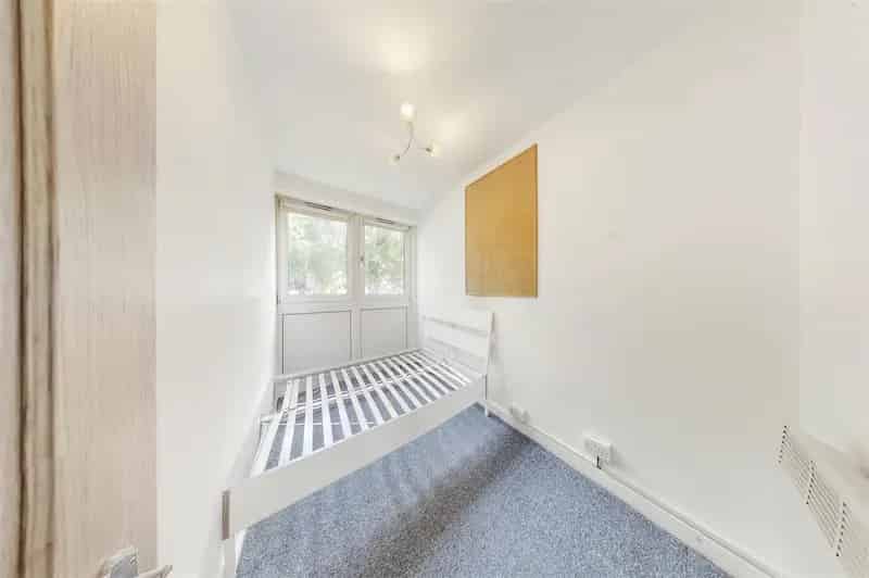 3 Bedroom Apartment House to Rent Near Mile End Station