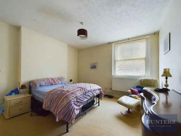 2 Bedroom Flat for Sale in Cheltenham