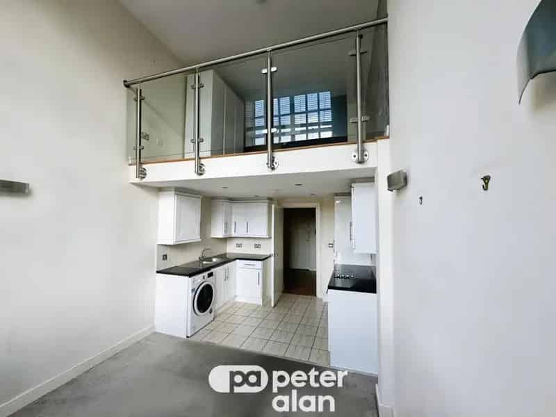 1 bedroom flat