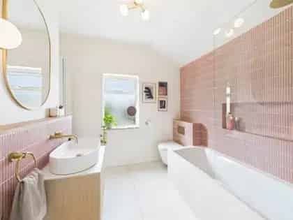 2 rooms house of 117 m² in London