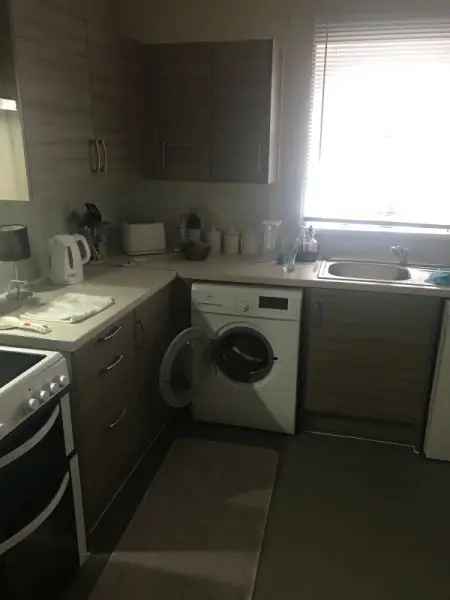 Flat For Rent in Staines-upon-Thames, England