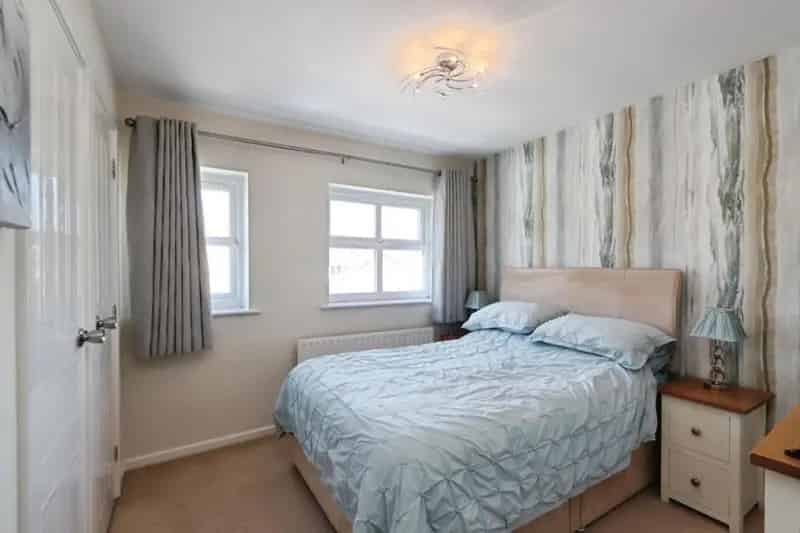 2 Bed Semi-Detached House for Sale
