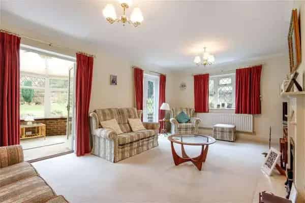 Family Home in Sevenoaks with Gardens and Garage