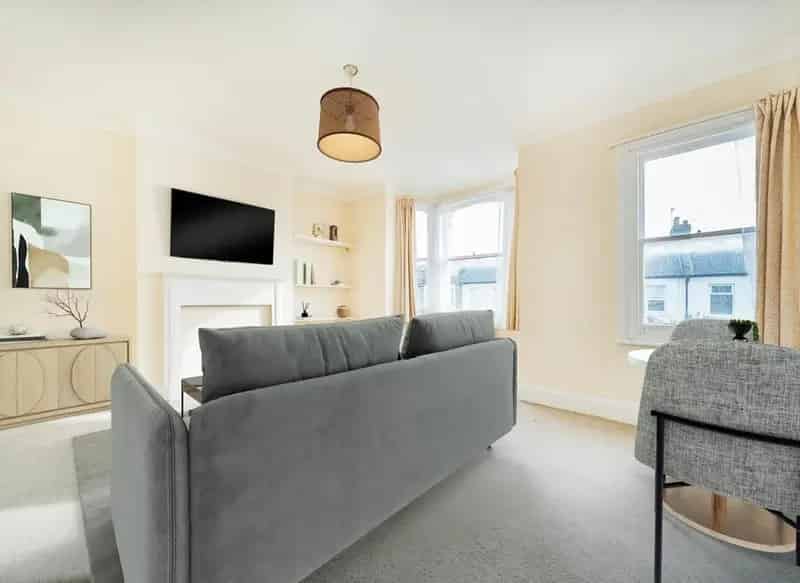 One Double Bedroom Period Conversion Flat - First Time Buyer