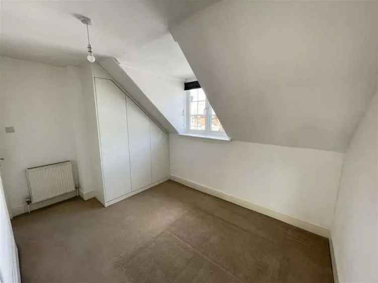 2 Bed Maisonette for Sale