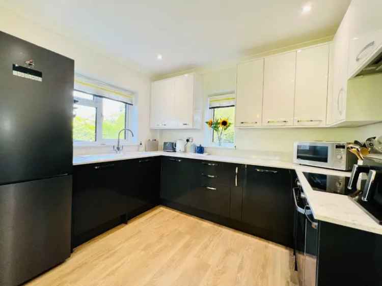 3 Bedroom Detached House For Sale Hythe