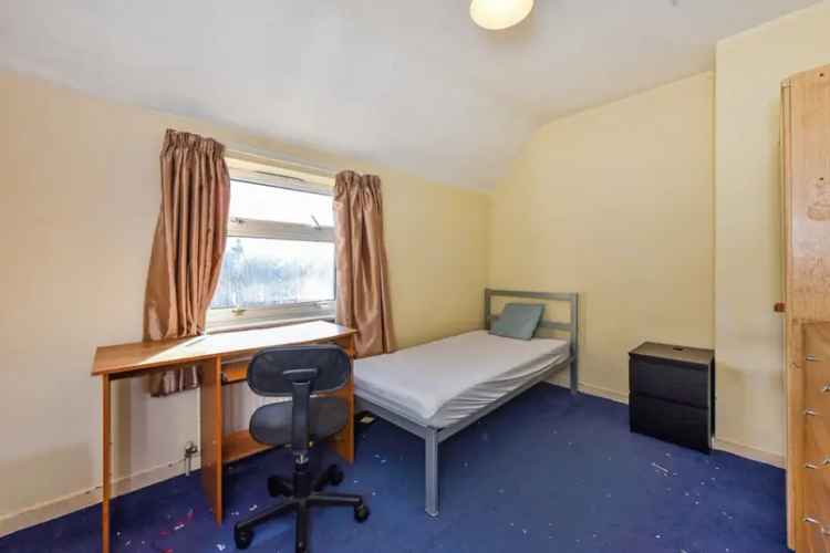 1 Bedroom Flat To Rent Available July 31 2025