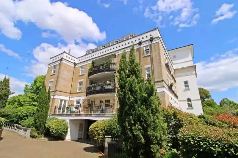 3 Bedroom Flat for Sale in Gated Development