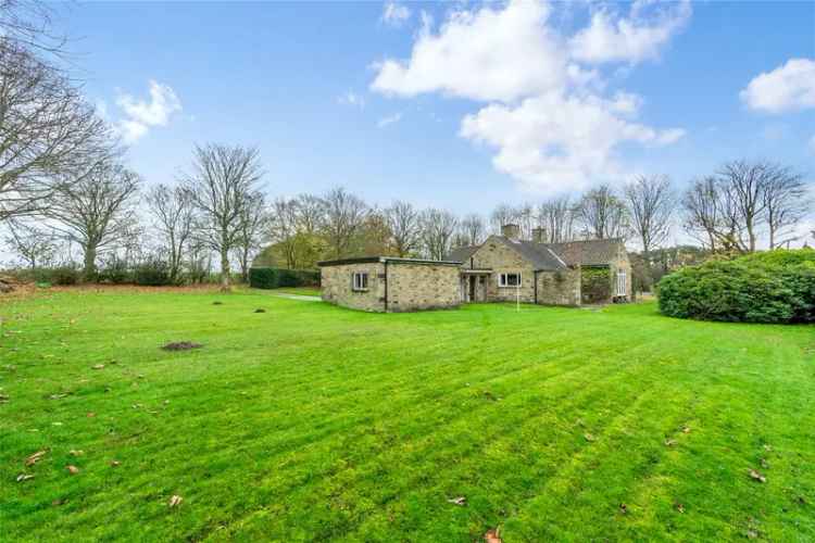 Bungalow For Sale in Leeds, England