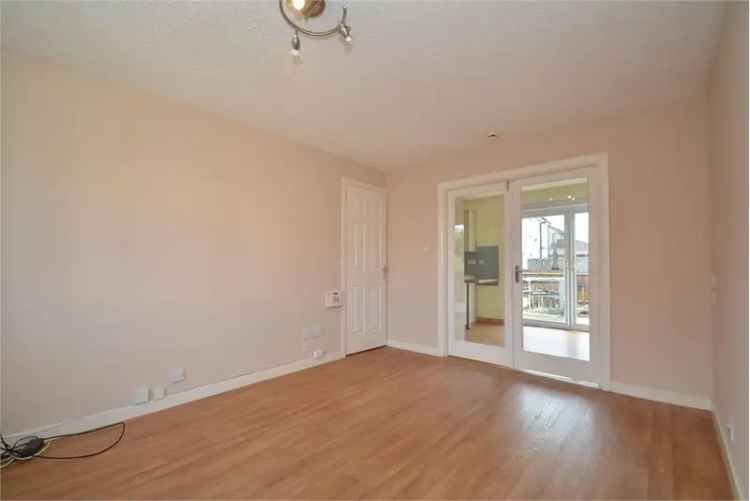 2 Bed Bungalow - Terraced with 1 Reception Room