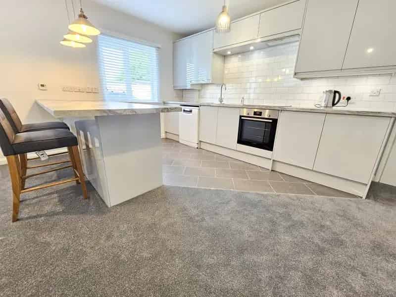 2 Bedroom Apartment to Rent