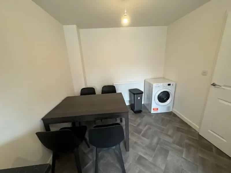 3 Bedroom House To Let Near Anfield Stadium