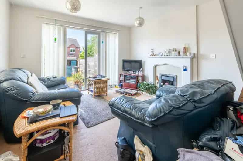 2 Bedroom End Terrace House For Sale