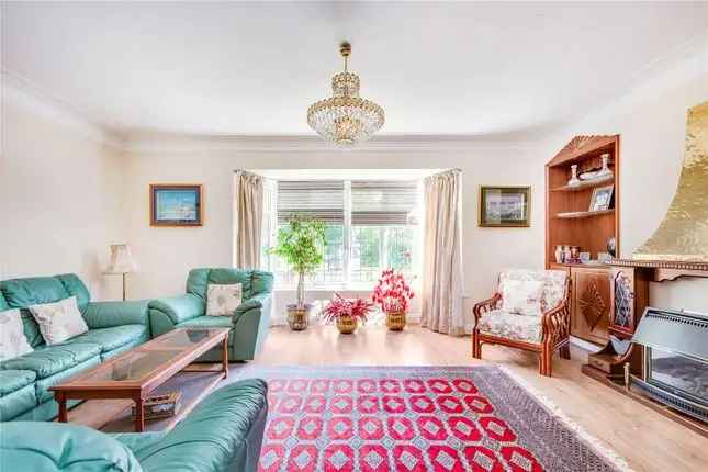 Detached House for Sale Streatham SW16