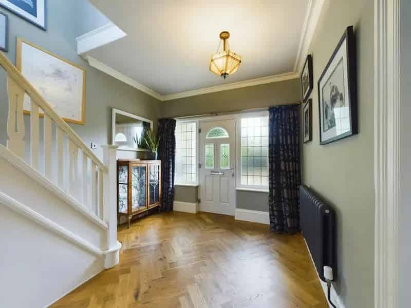 4 Bed Detached Character Home with Solar Panels and Large Garden