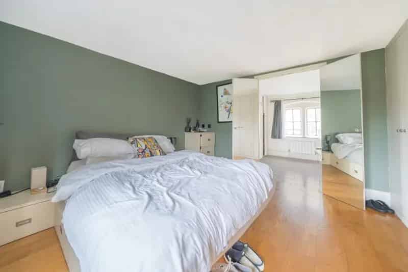 Luxury 3-Bed Duplex Apartment near Wandsworth Common