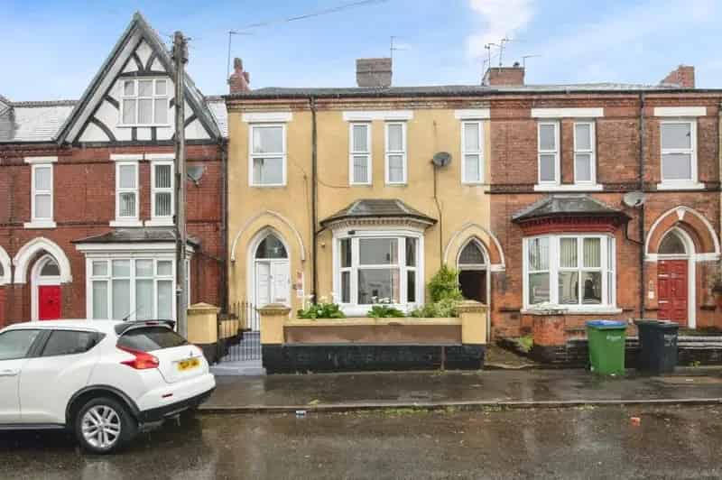 Four Bedroom Victorian House For Sale