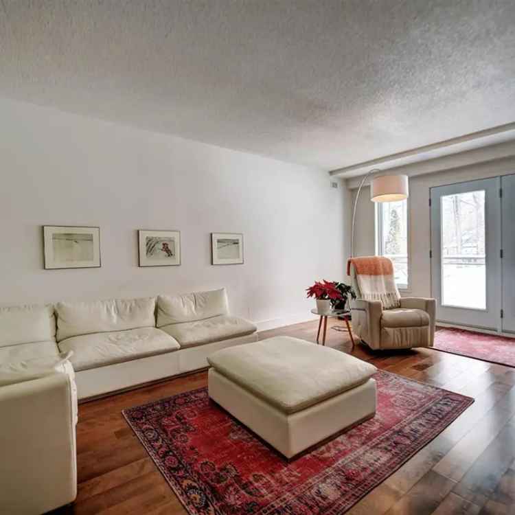 Spacious 2-Bedroom Condo for Sale in Saint-Augustin