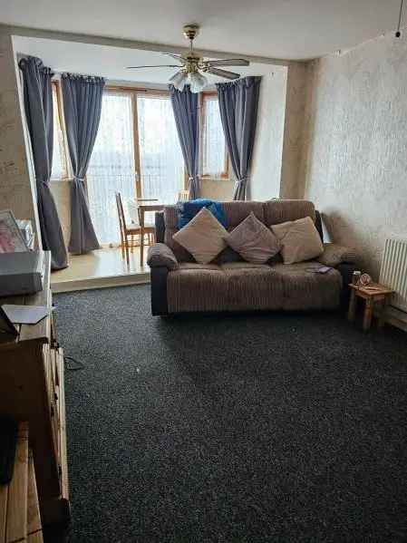 Flat For Rent in Sandwell, England