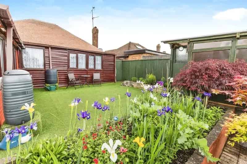 2 Bed House Near Reading University and Town Centre