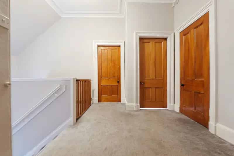 3 Bed Upper Conversion Helensburgh Detached Garage Modern Kitchen