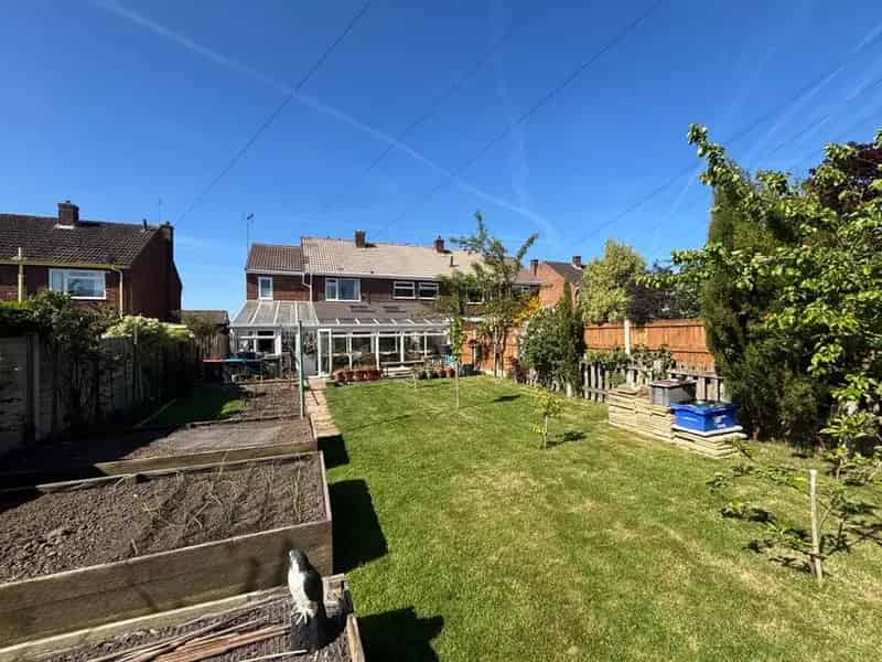 3 Bedroom Semi Detached House Upton Cheshire