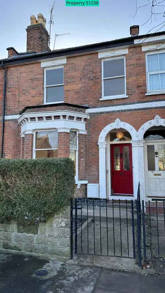 4 Bedroom Terraced House For Sale