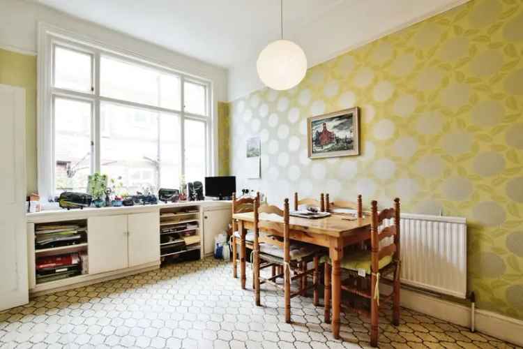 3 Bedroom Semi Detached House For Sale Cheadle Greater Manchester