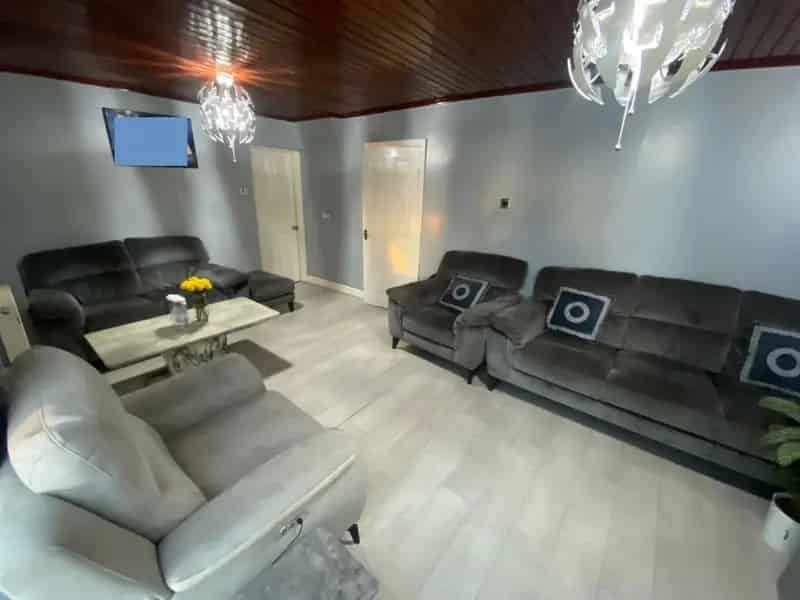 4 Bed Semi Detached House for Sale