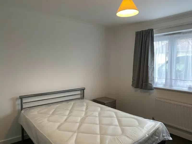 2 Bedroom Apartment Near Stechford Retail Park