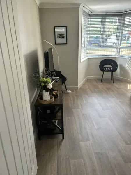 Ground Floor Maisonette Two Large Bedrooms Newly Decorated