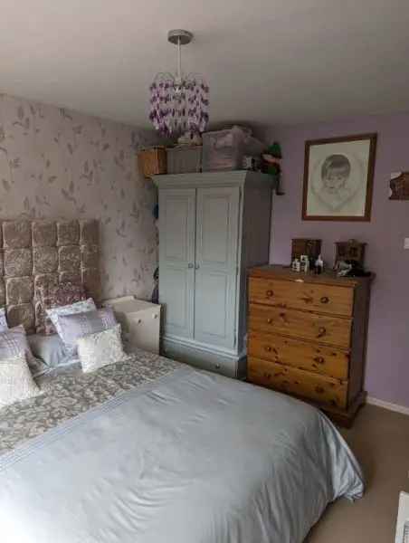 House For Rent in Broxbourne, England