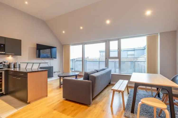Clifton Village Luxury Flat 2 Beds 2 Baths Balcony Parking