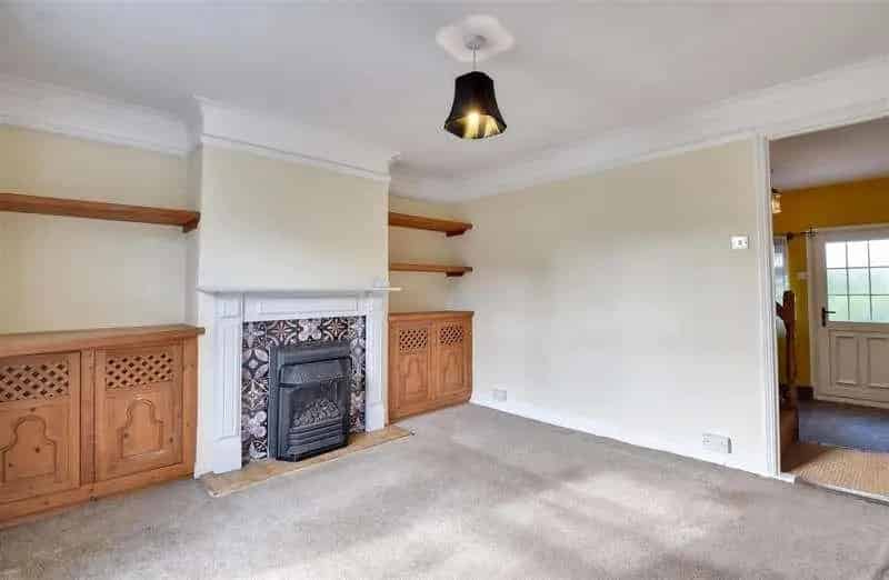 2 Bed End of Terrace Cottage for Sale