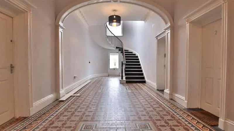 1 Bed Flat for Sale in Tewkesbury Town Centre - No Onward Chain