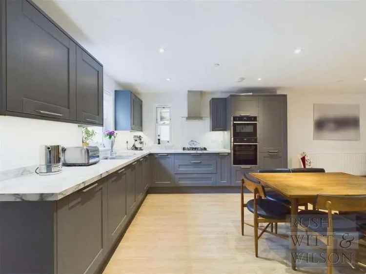 3 Bed House for Sale West Hill Road