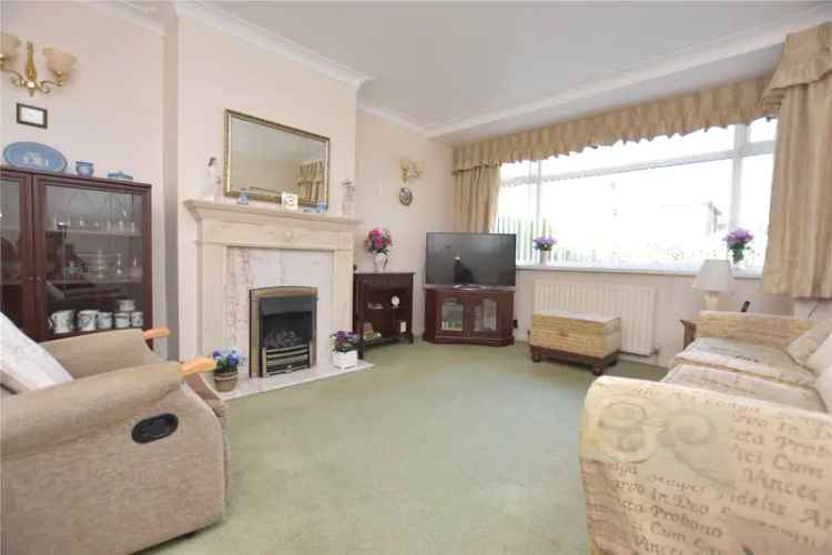 Bungalow For Sale in Leeds, England