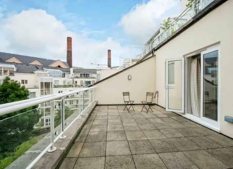 Chelsea Harbour Penthouse Apartment Two Double Bedrooms Roof Terrace Parking