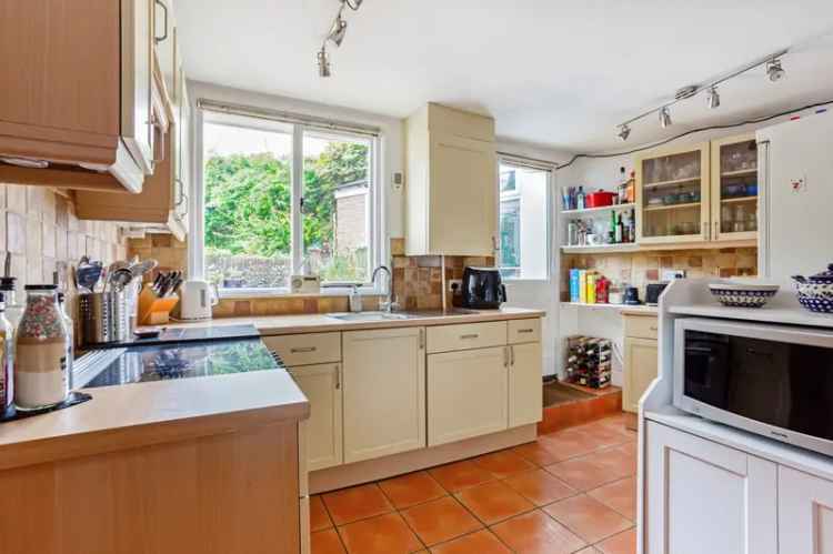 4 Bedroom Townhouse in Alresford Grade II Listed