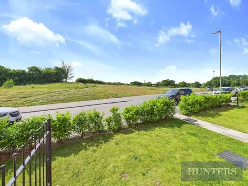 3 Bed Semi-Detached House for Sale