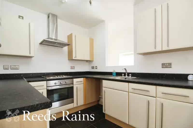 1 Bedroom Flat for Sale Toxteth Merseyside L8 Modern Method Sale