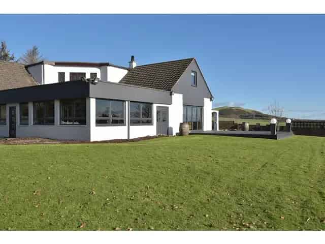 4 Bedroom Detached House for Sale Dean Park